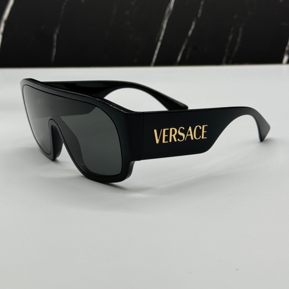 NEW VE4439 GB1/87 VERSACE OVERSIZED MOD 4439 GB1/87 BLACK UNISEX SUNGLASSES main image 4